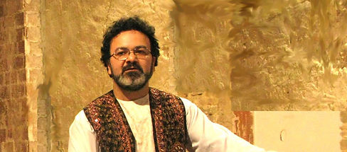 Massoud RAONAQ avec son harmonium